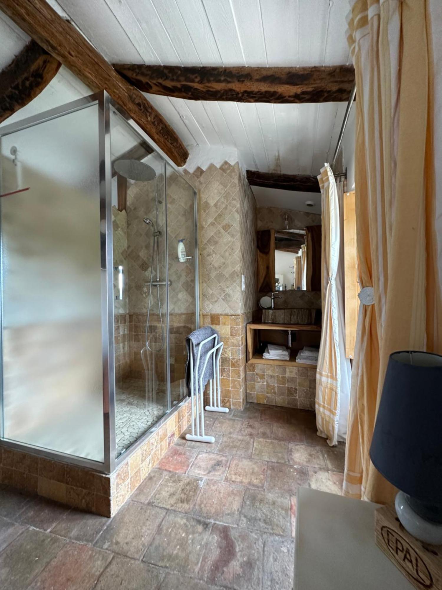 Chambre D'Hotes, Mas De Louise Rousson  Ngoại thất bức ảnh